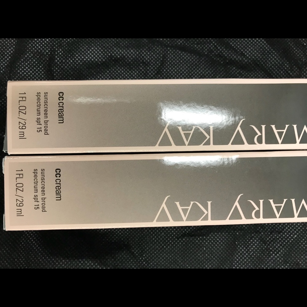 Complexion Correction Cream - Picture 4 of 4
